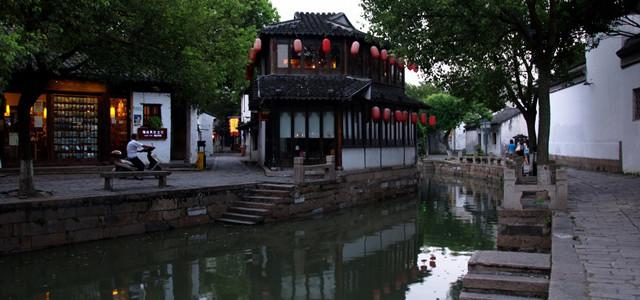 陈先发受曹操宗族墓启发创作长诗《了忽焉》 艺术“再现”历史的体温和心跳